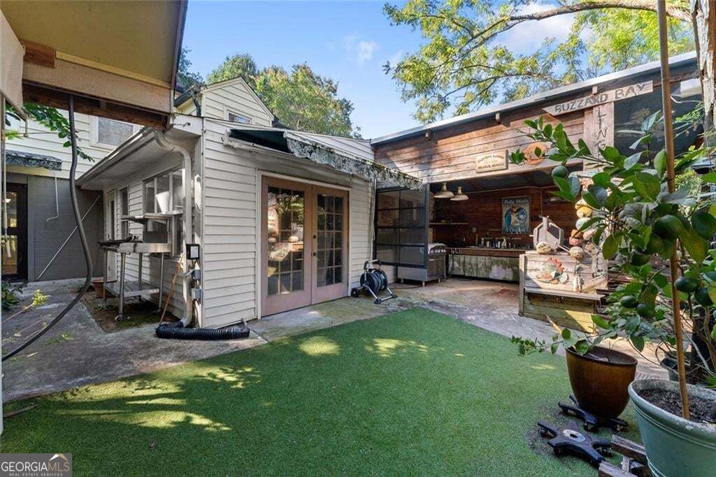 1049 Park Street Property Photo 16