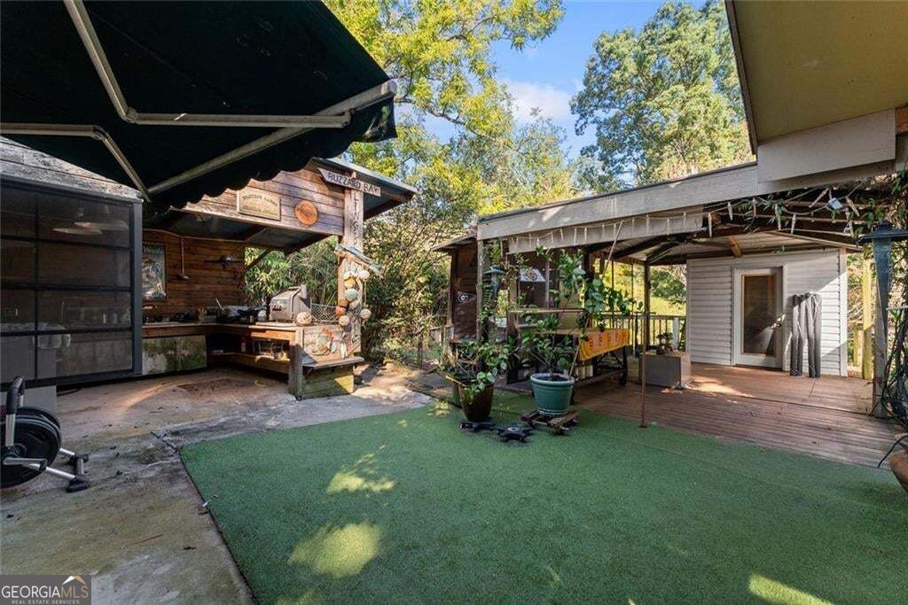 1049 Park Street Property Photo 18