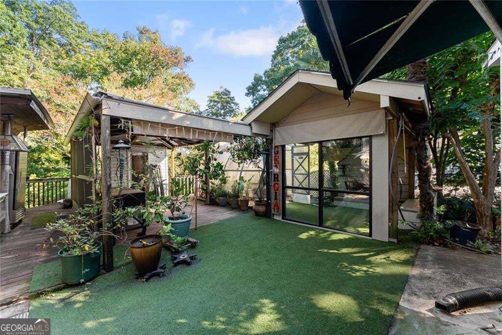 1049 Park Street Property Photo 19