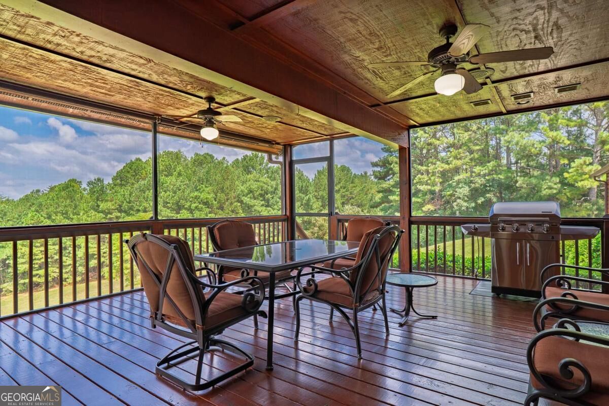 156 Pineview Lane Property Photo 3