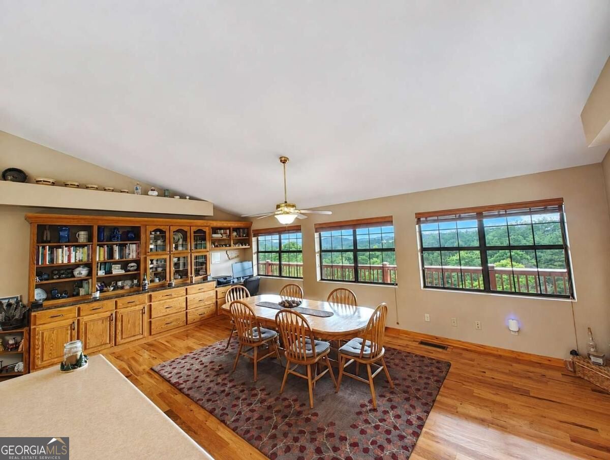 156 Pineview Lane Property Photo 10
