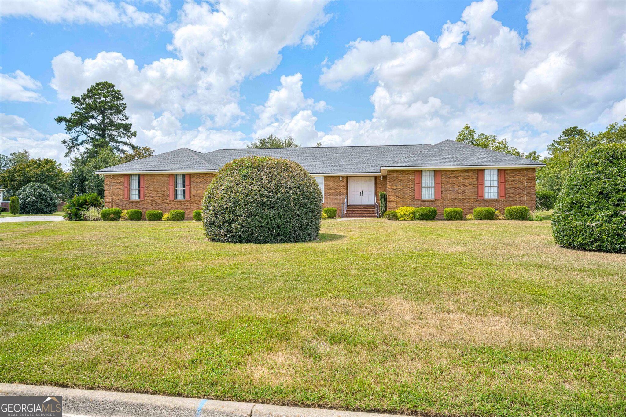 1509 Weaver Drive Property Photo 2