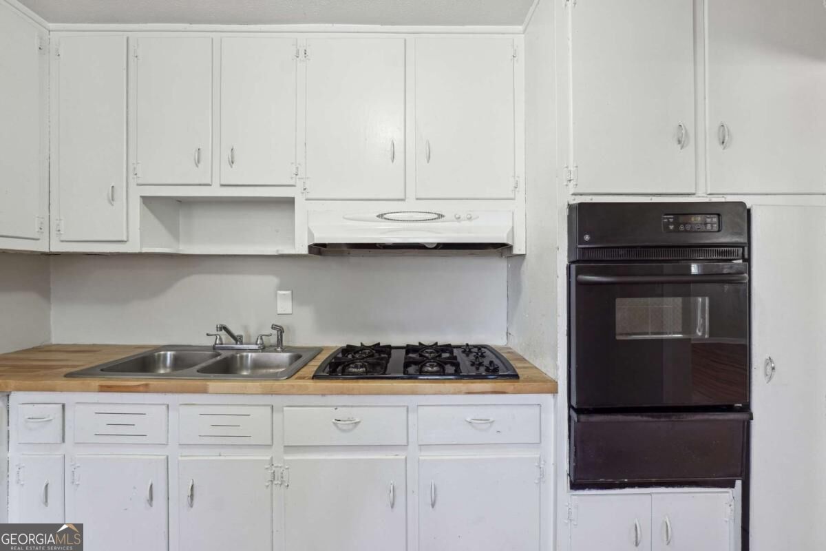 8554 Taylor Road Property Photo 13