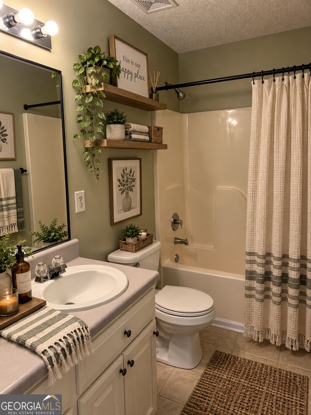 604 Regal Road Property Photo 11