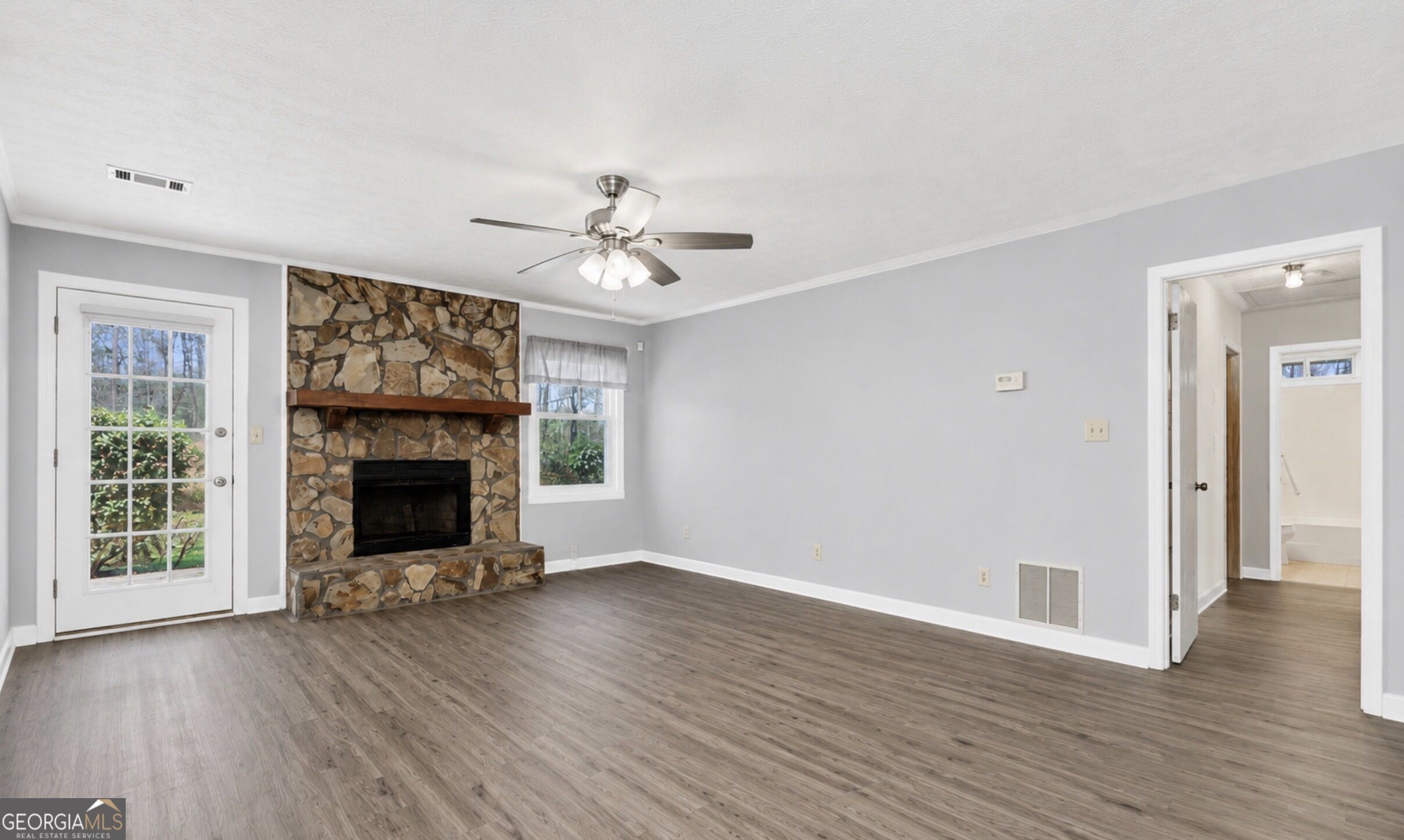 50 Old Lantern Drive Property Photo 2