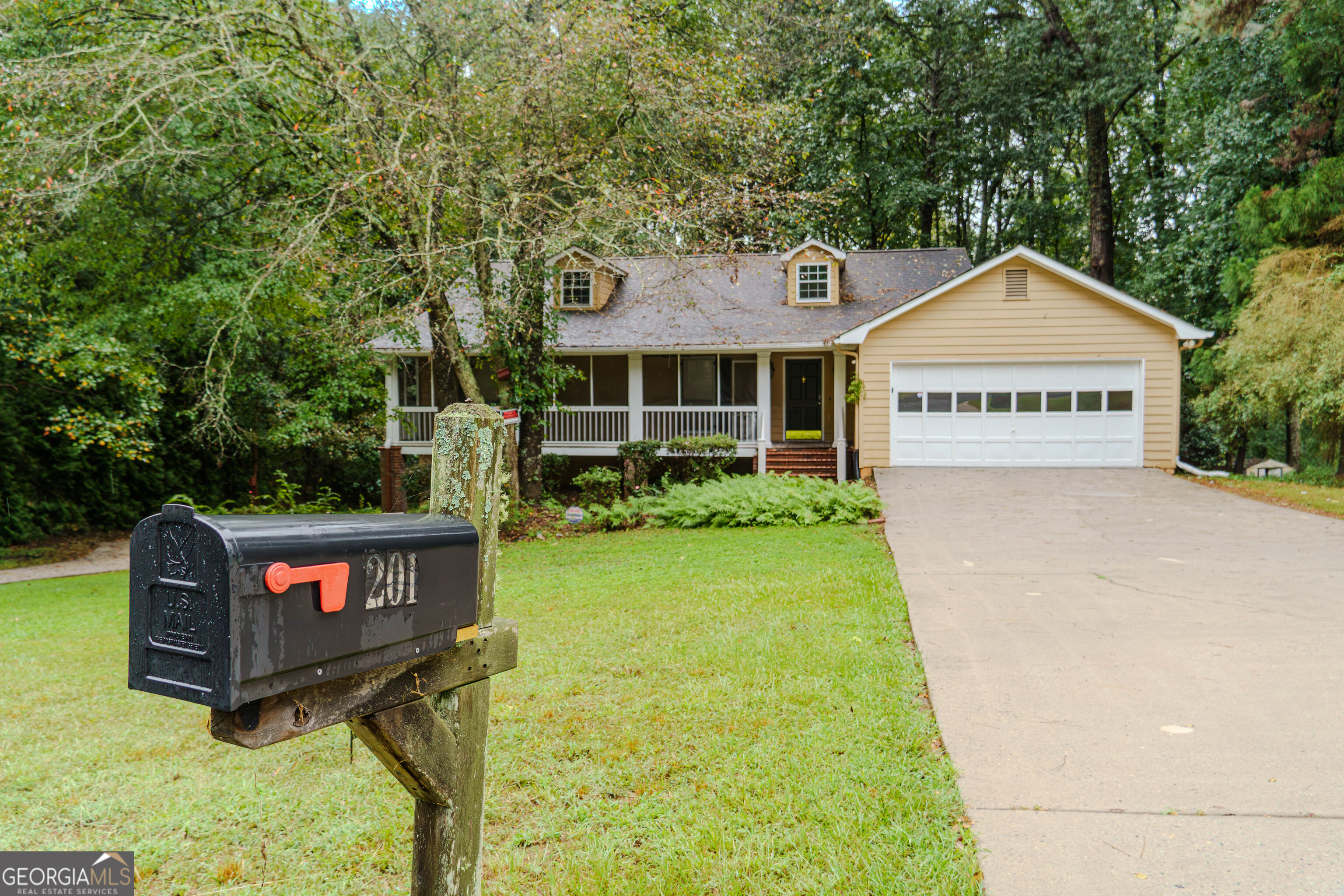 201 Cotton Court Property Photo 1