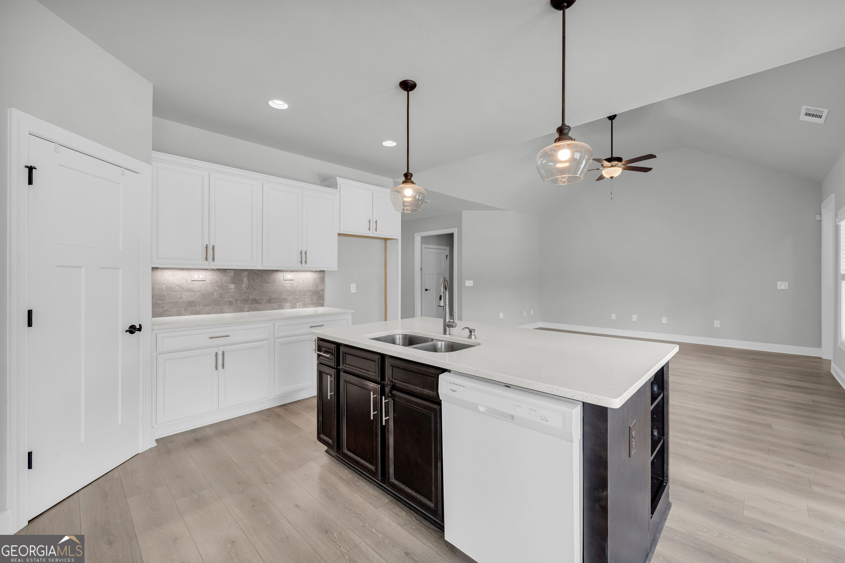 246 Club Drive Property Photo 15