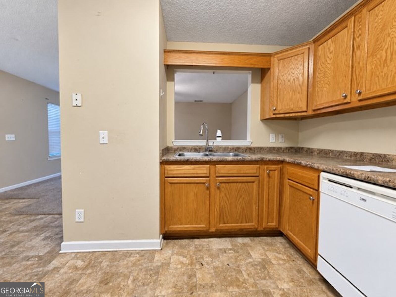 214 Archer Road Property Photo 11