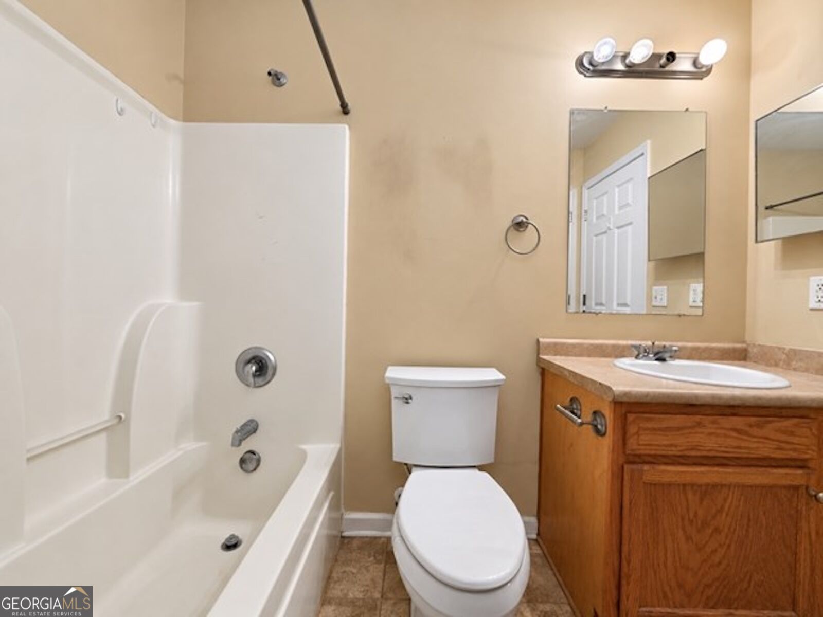 214 Archer Road Property Photo 30