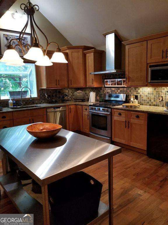 2867 Bob White Drive Property Photo 3