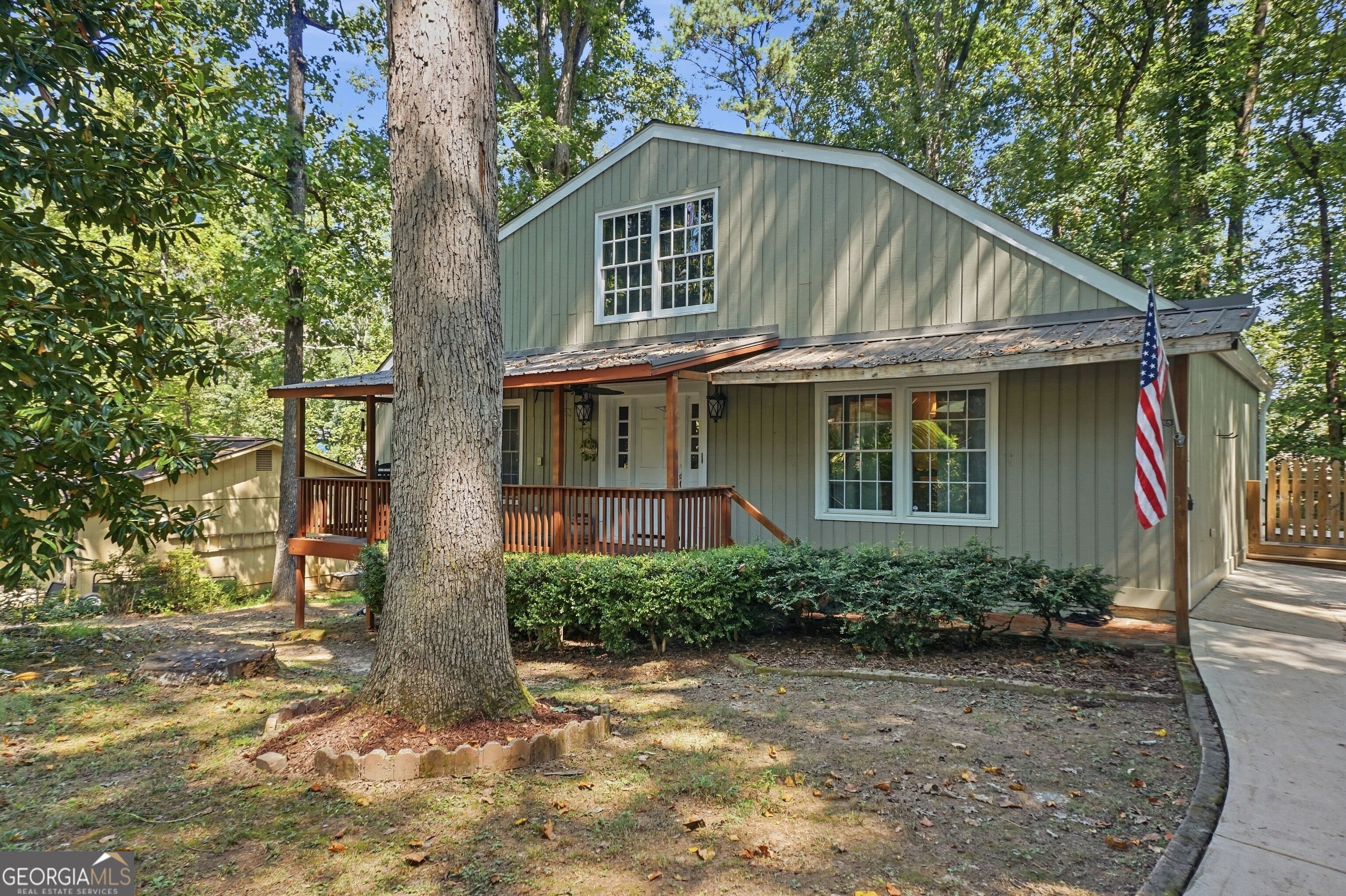 2867 Bob White Drive Property Photo 3