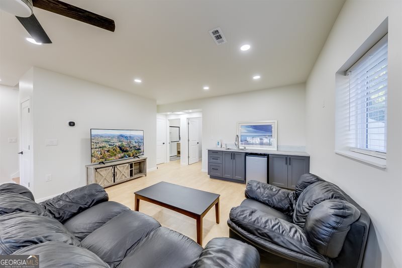 364 Rosen Strasse Property Photo 25