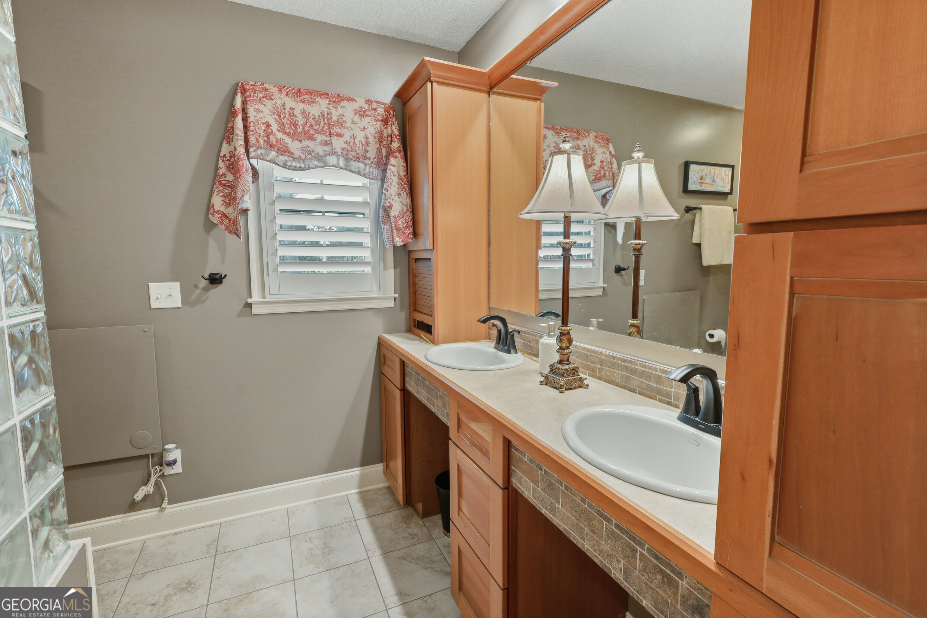 200 Princeton Way Property Photo 29