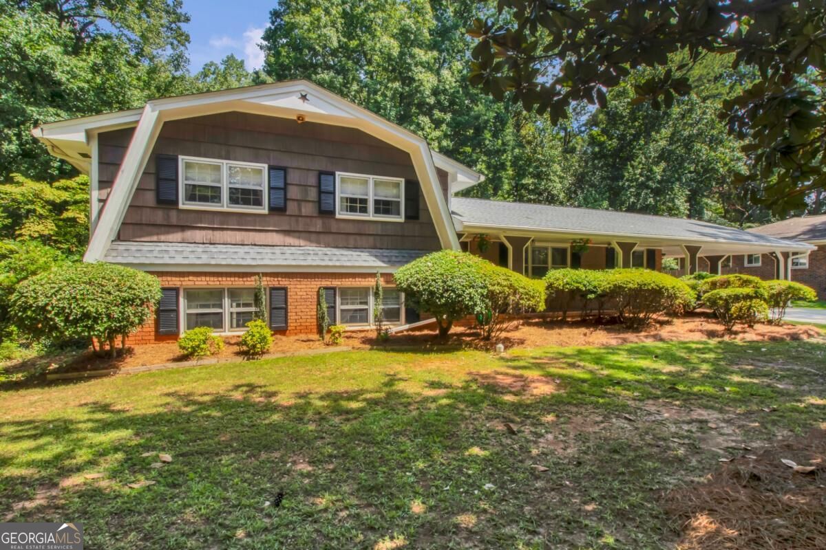 4577 N Peachtree Road Property Photo 1