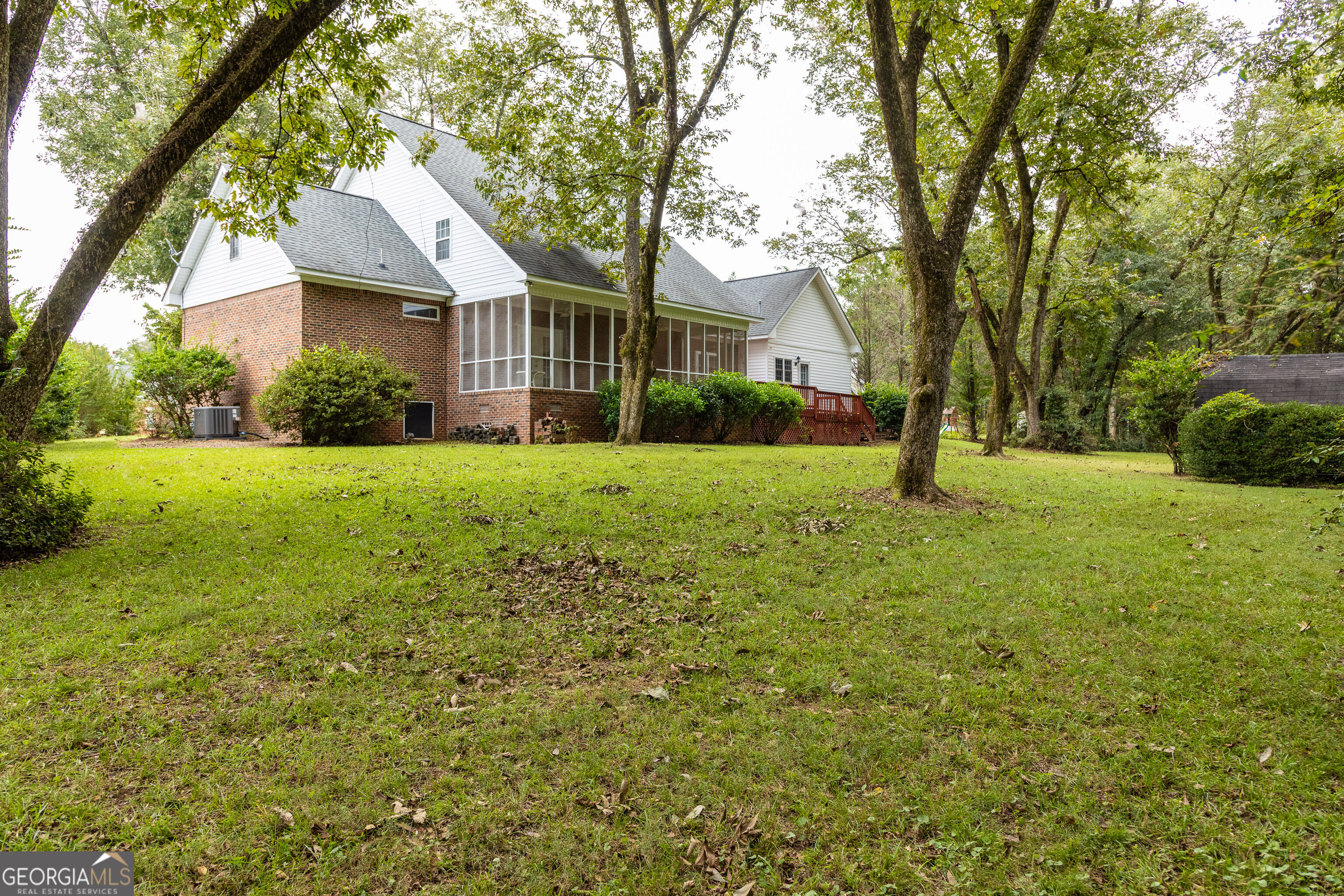 126 Shasta Drive Property Photo 43