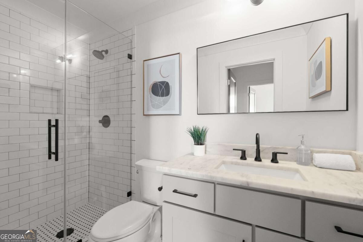 1112 Arkwright Place Se # B Property Photo 25