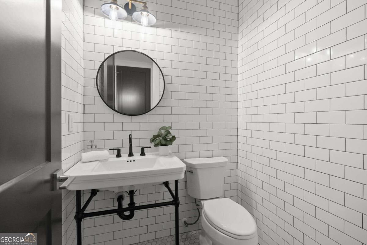 1112 Arkwright Place Se # B Property Photo 27