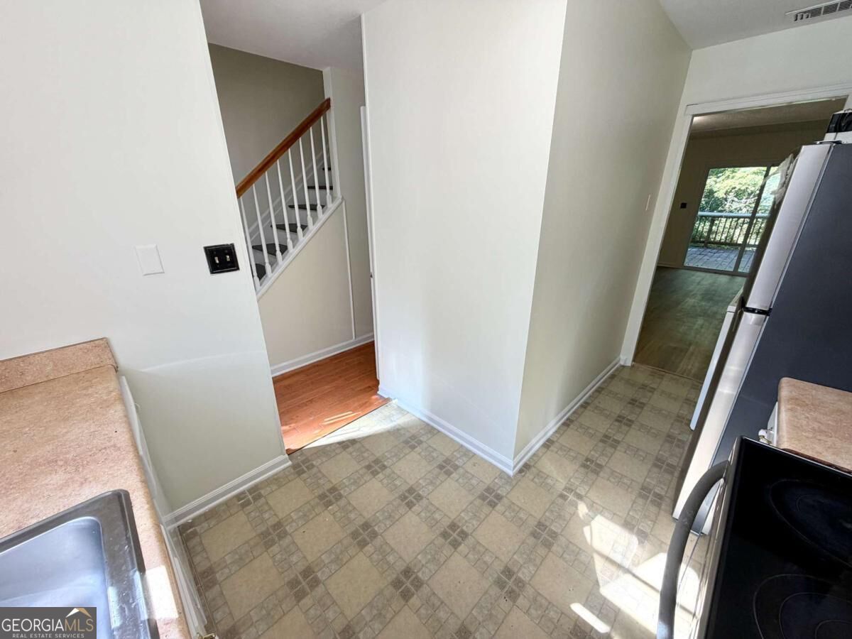 129 Eaglewood Way Property Photo 7