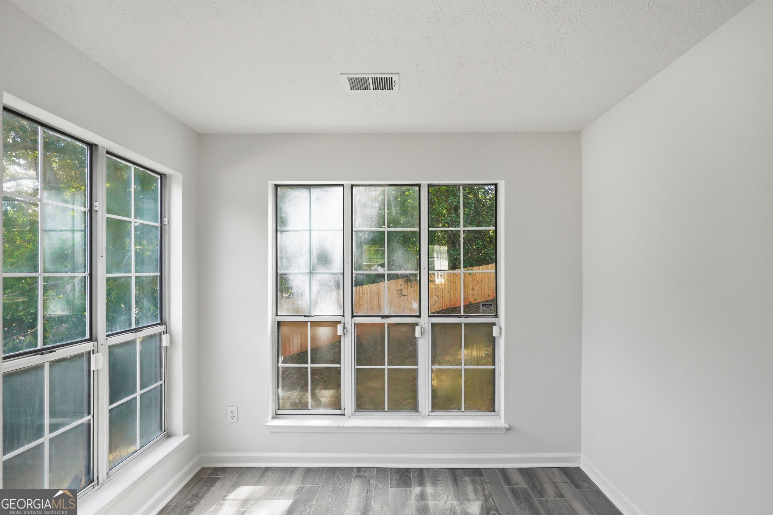 4389 Southvale Drive Property Photo 31