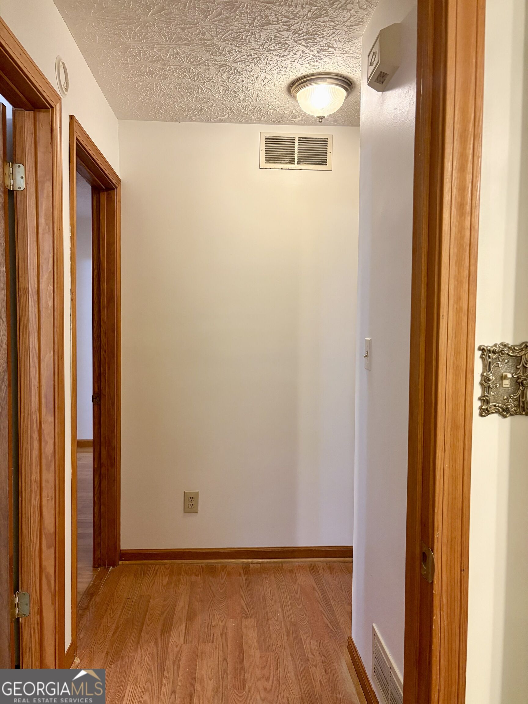 2480 Burton Circle Property Photo 22