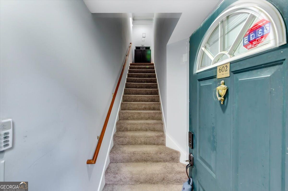 375 Highland Avenue Ne # 602 Property Photo 2