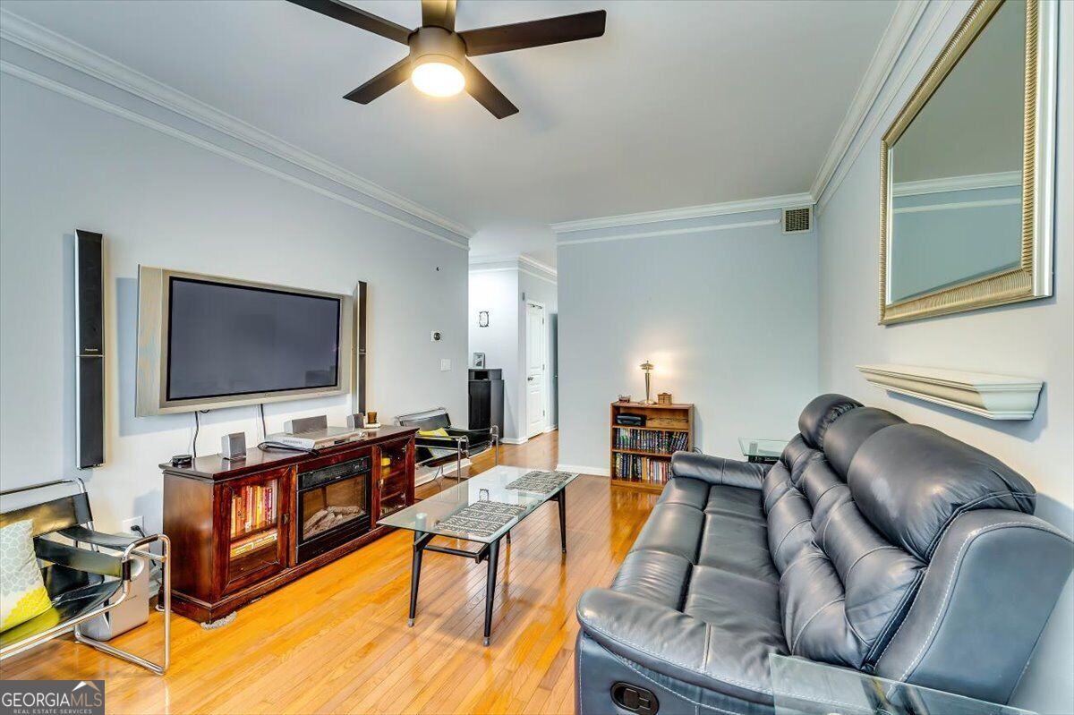 375 Highland Avenue Ne # 602 Property Photo 4