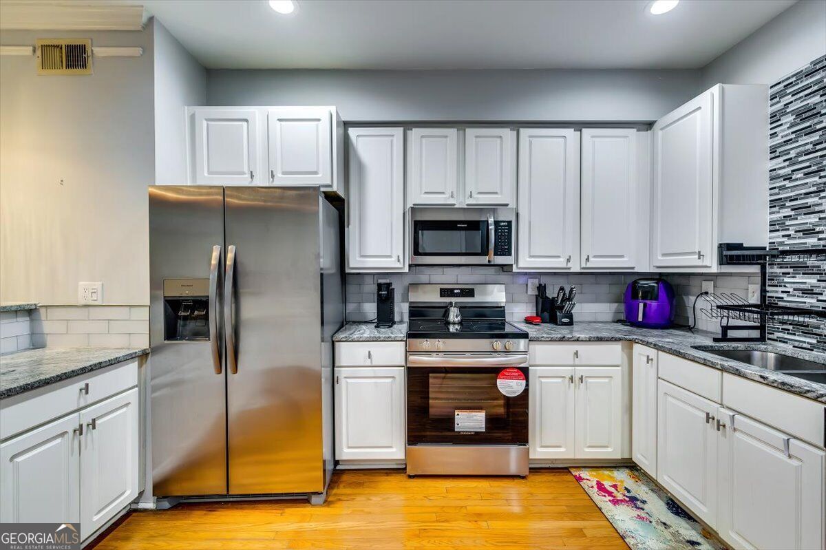 375 Highland Avenue Ne # 602 Property Photo 8