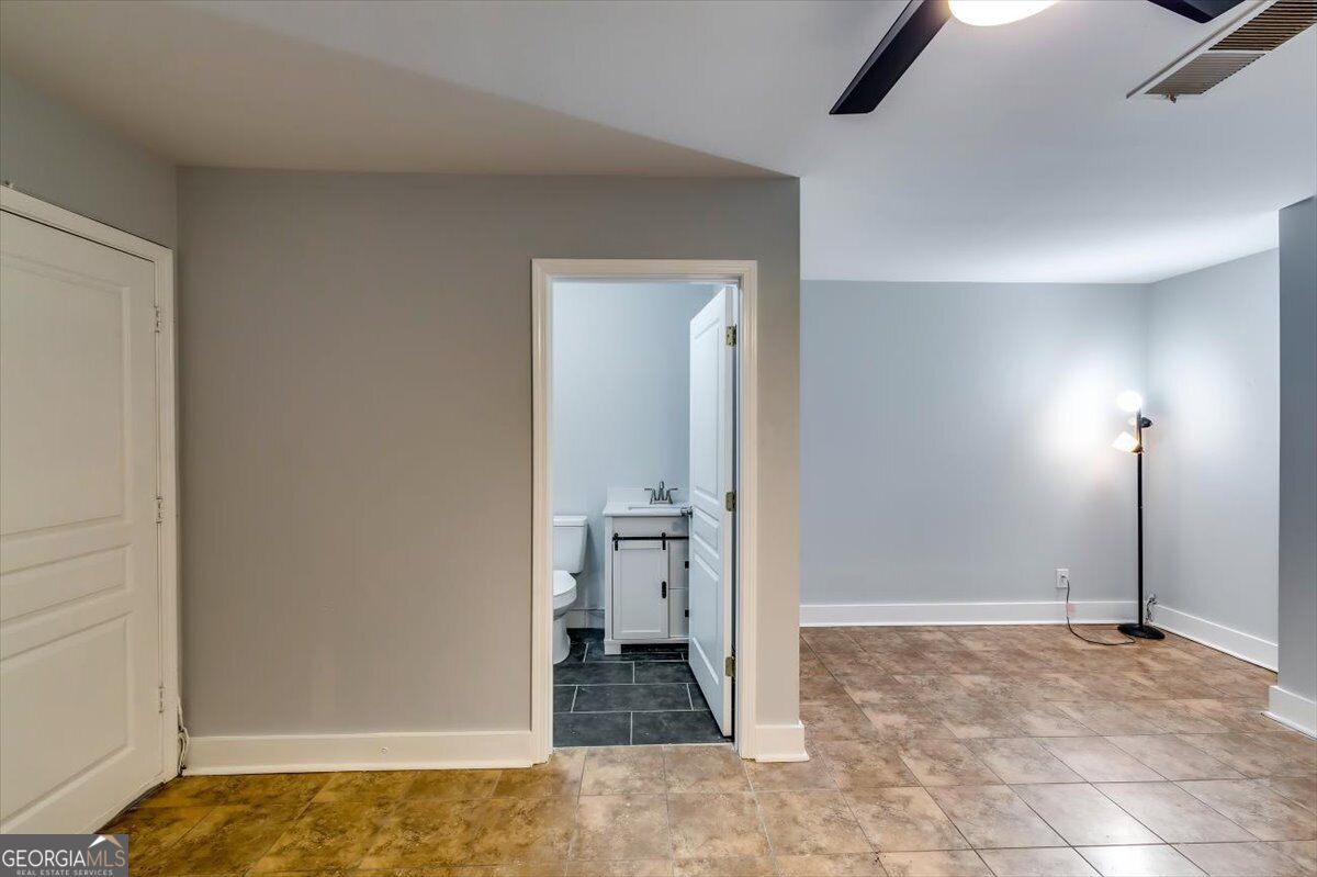 375 Highland Avenue Ne # 602 Property Photo 24