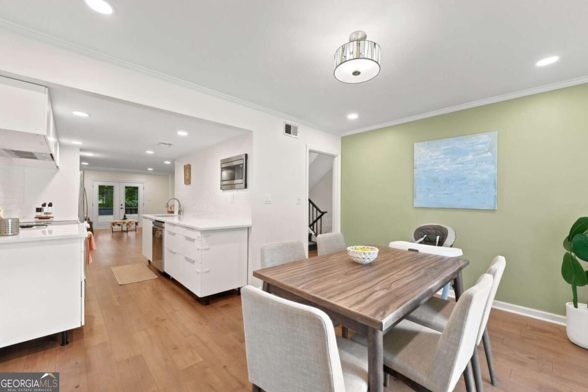 8 Ivy Ridge Ne Property Photo 1