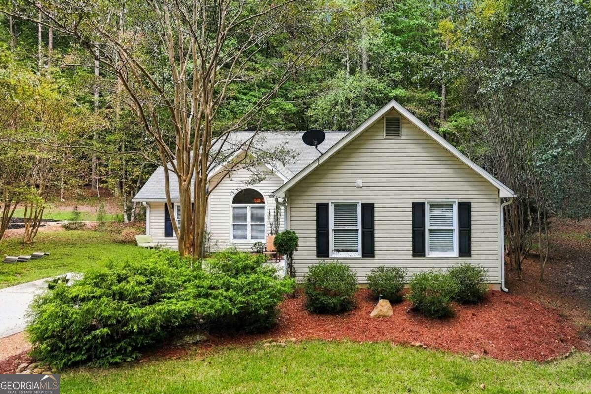 146 Pinebrook Drive Property Photo 2