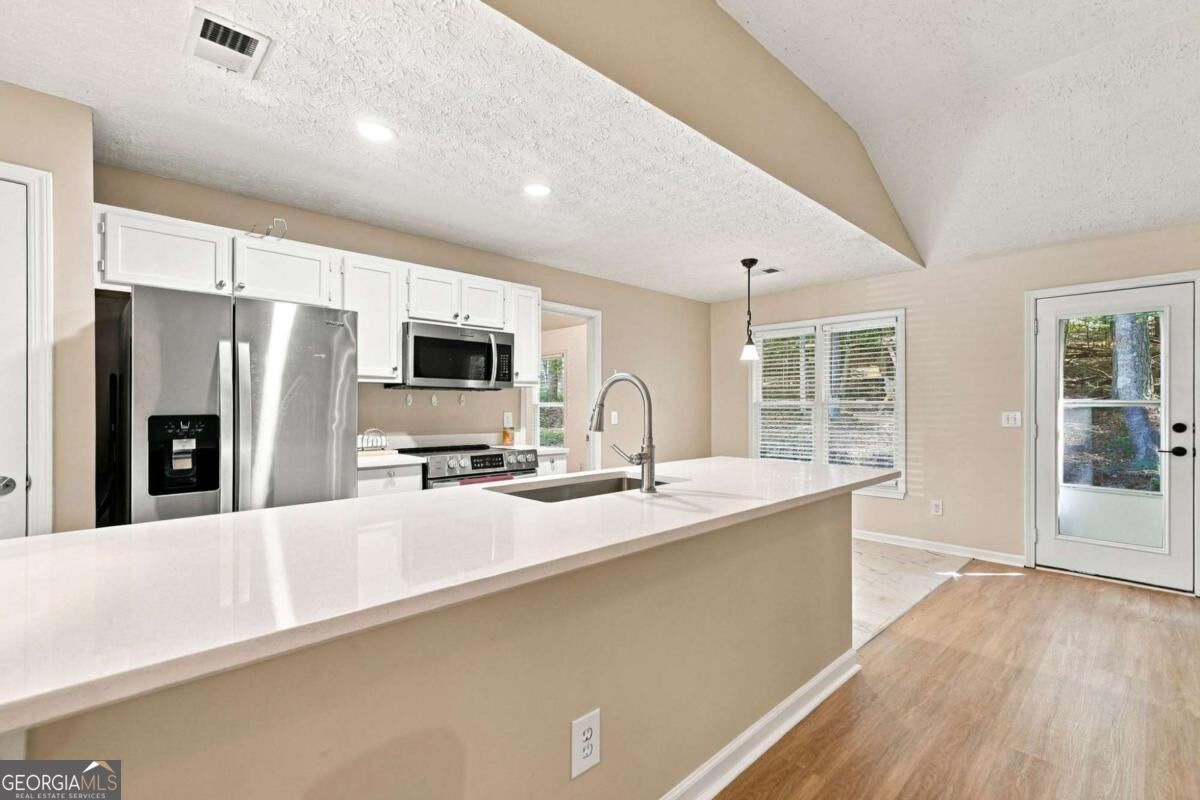 146 Pinebrook Drive Property Photo 12