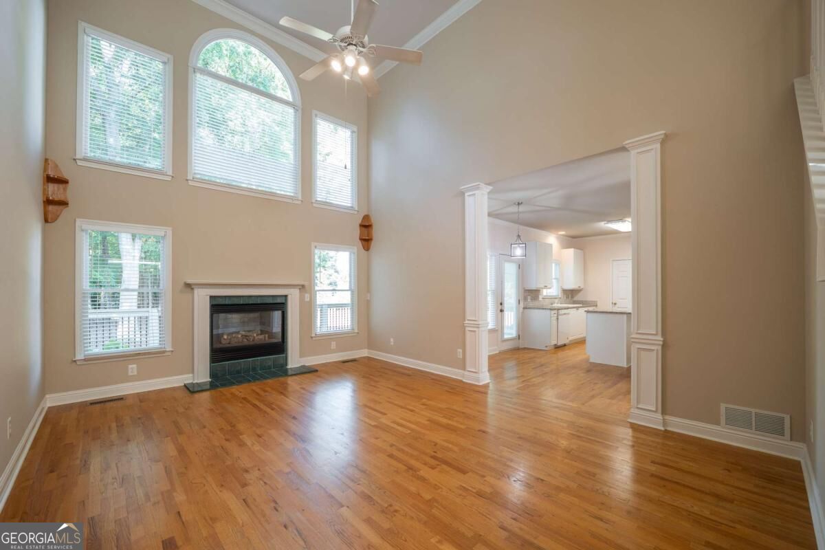 2059 Woodside Park Drive Property Photo 10