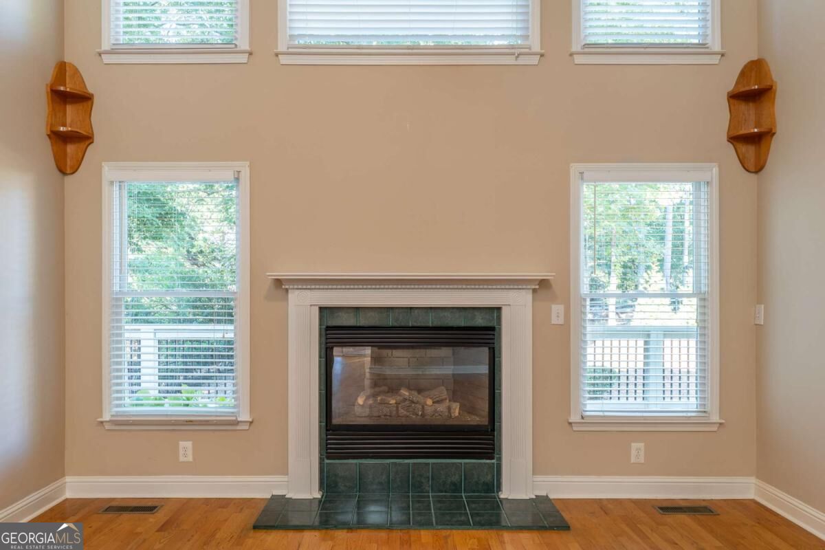 2059 Woodside Park Drive Property Photo 13
