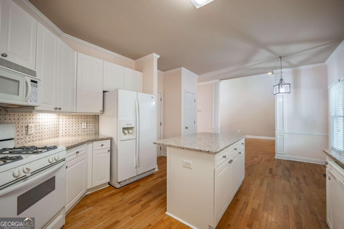 2059 Woodside Park Drive Property Photo 15