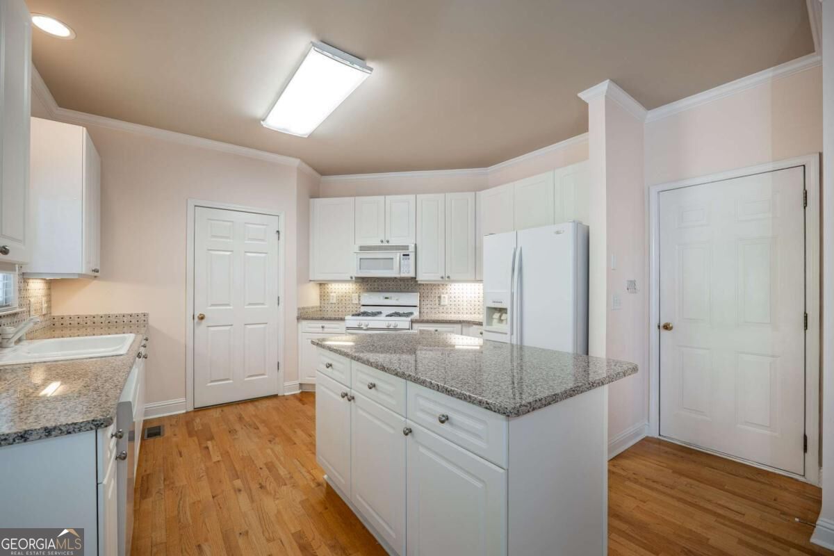 2059 Woodside Park Drive Property Photo 19