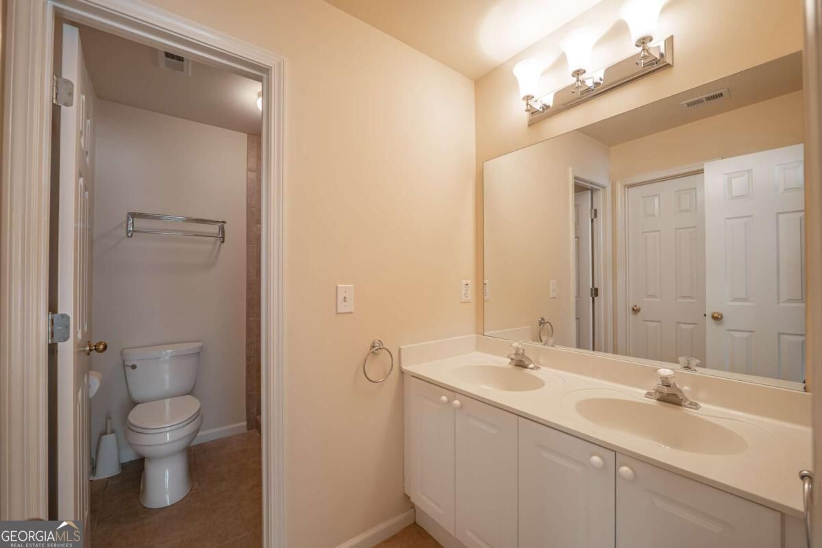 2059 Woodside Park Drive Property Photo 39
