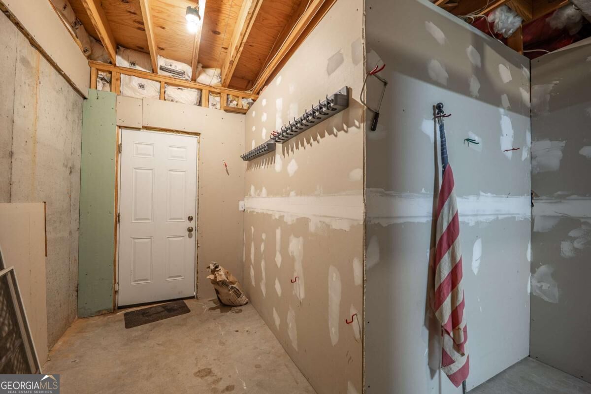 2059 Woodside Park Drive Property Photo 52