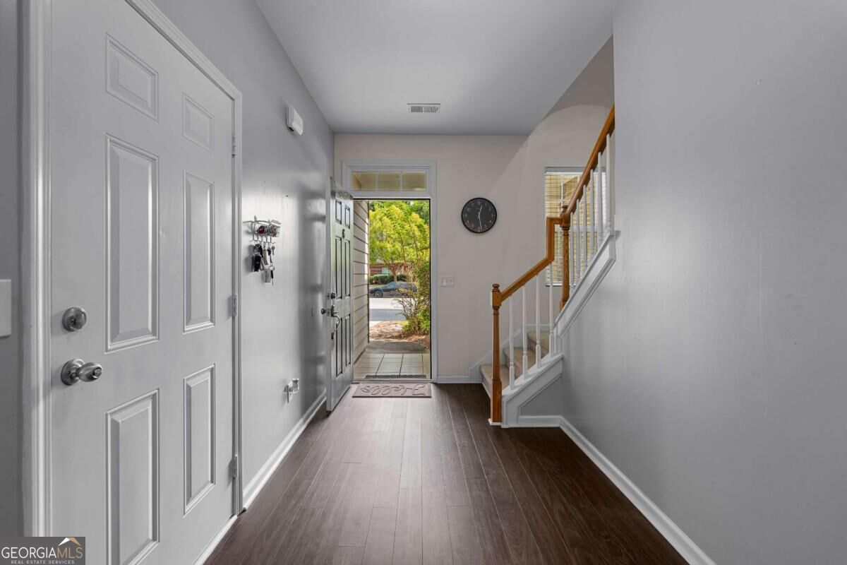 143 Granite Way Property Photo 3