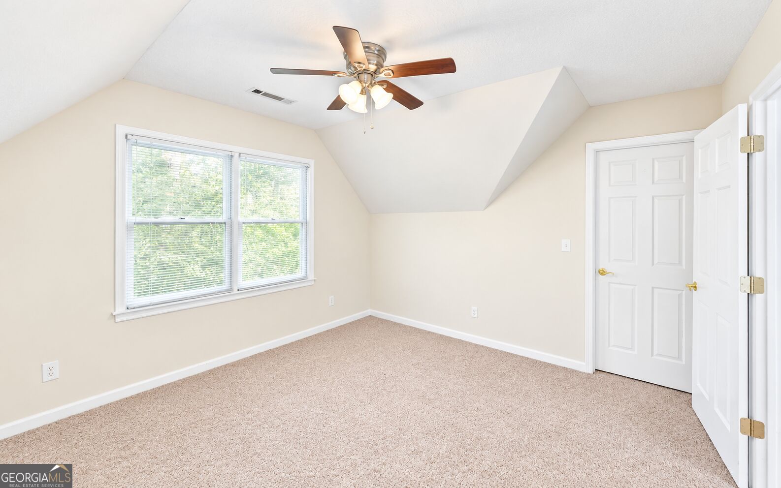 91 Tanglewood Circle Property Photo 7
