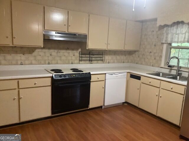 304 Clairmont Drive Property Photo 3