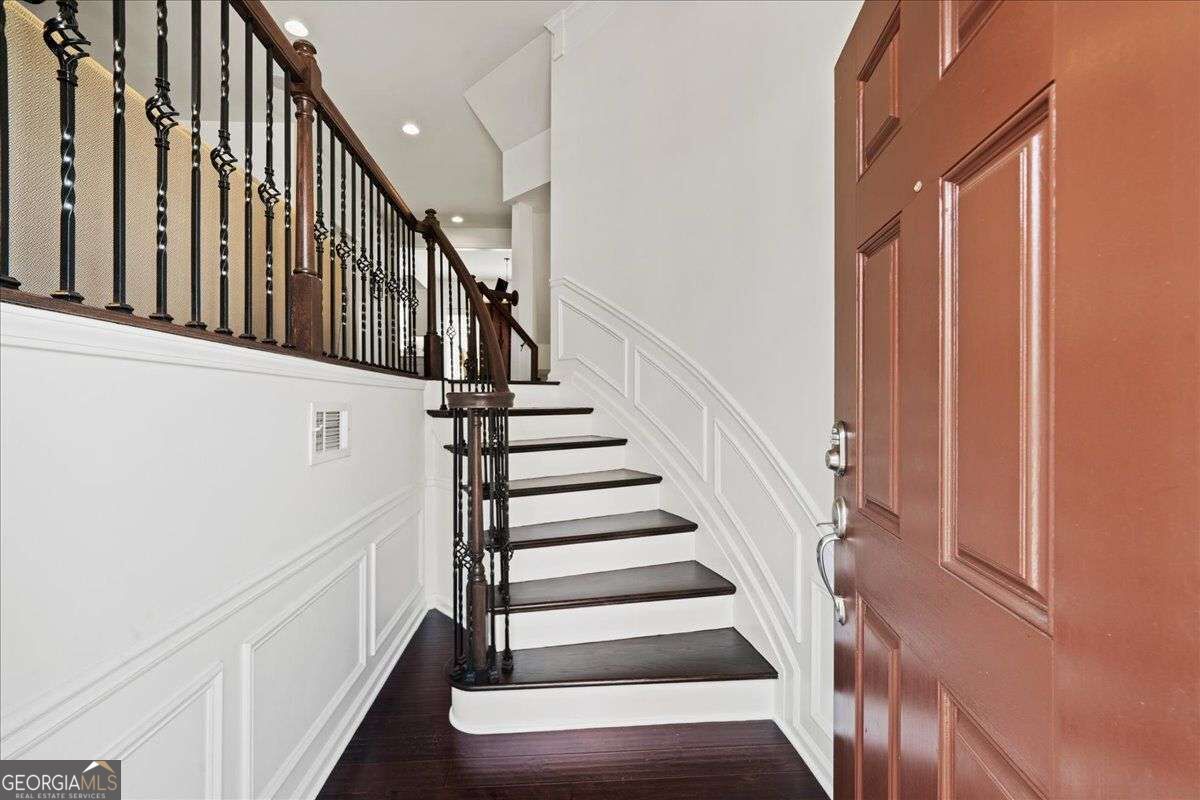 12 Rockland Place Property Photo 3