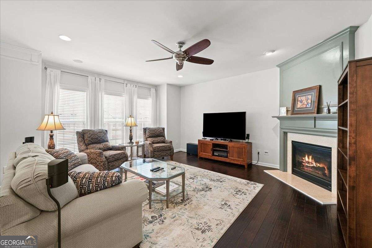 12 Rockland Place Property Photo 4