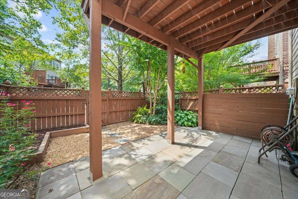 12 Rockland Place Property Photo 29