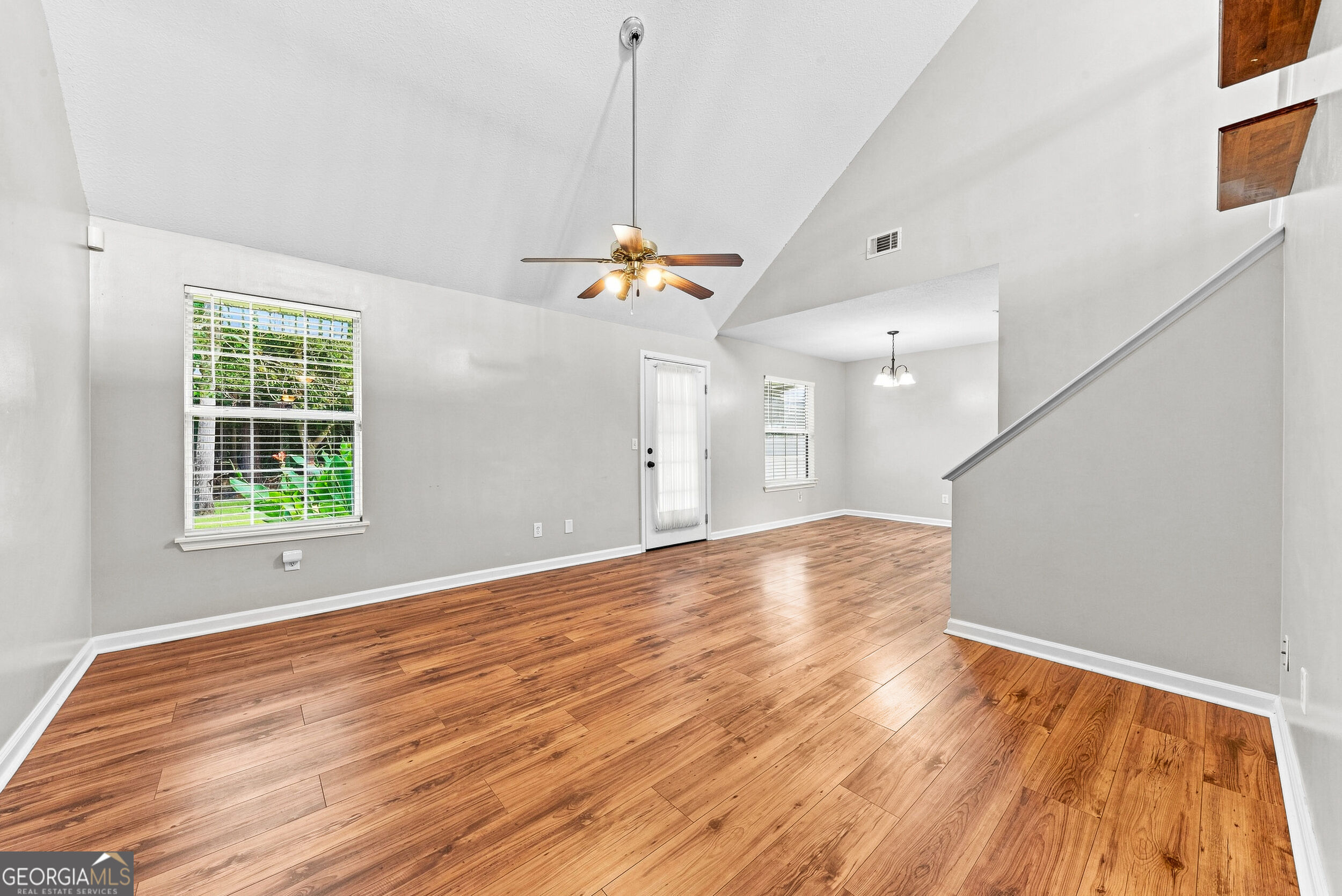 102 Windemere Drive Property Photo 8