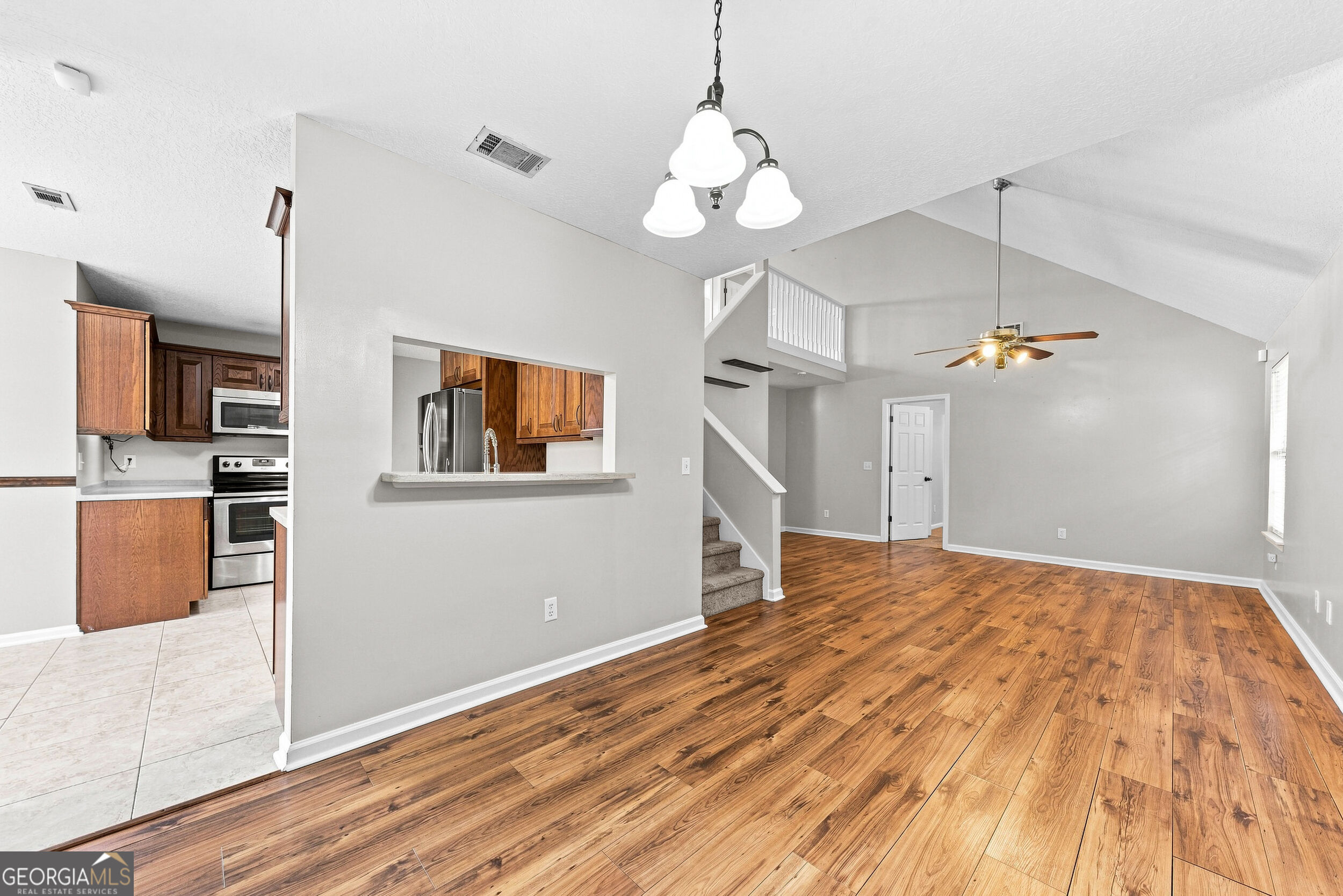 102 Windemere Drive Property Photo 10