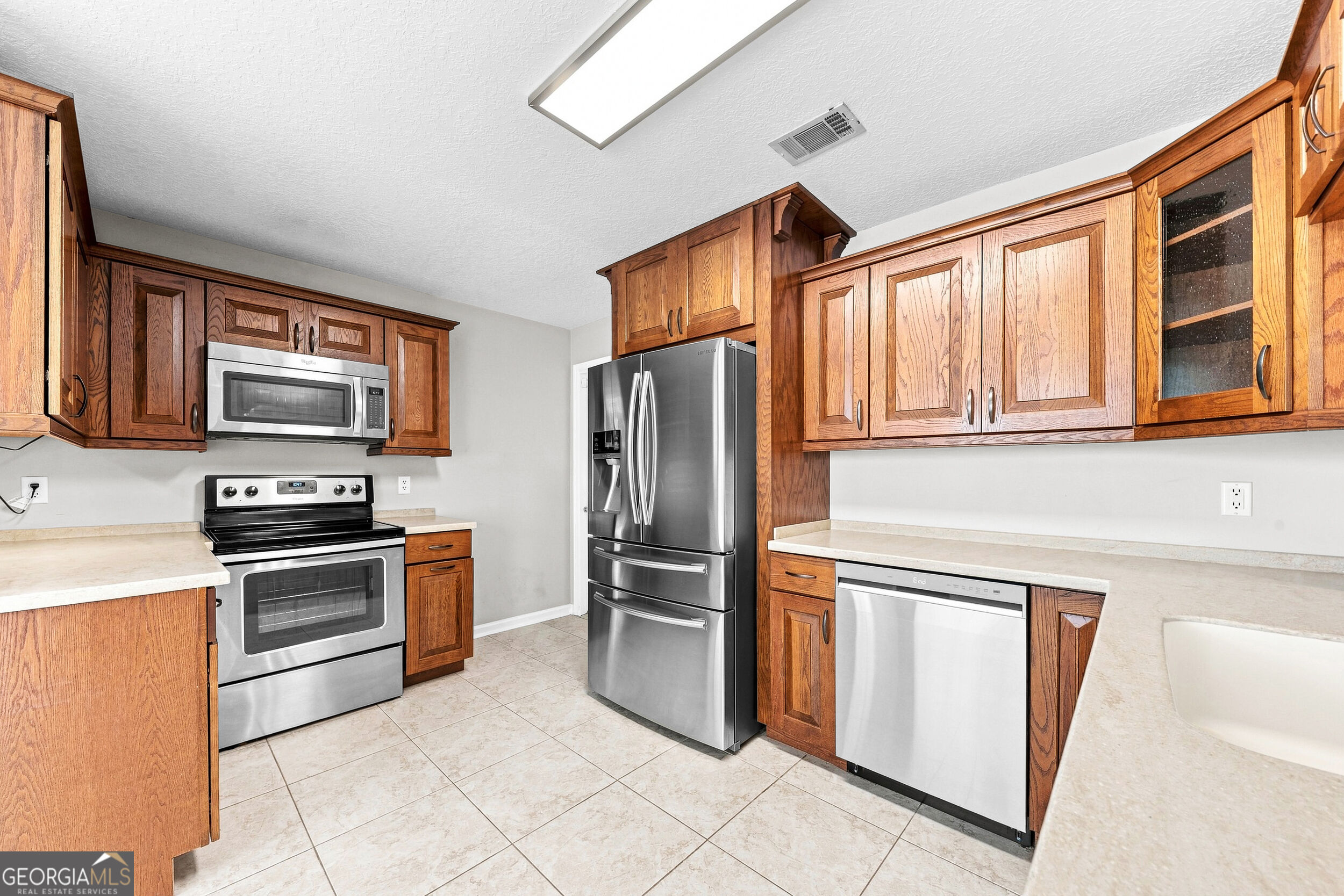 102 Windemere Drive Property Photo 11