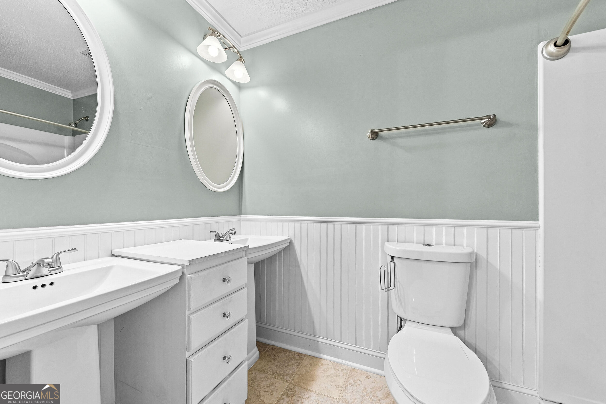 102 Windemere Drive Property Photo 16