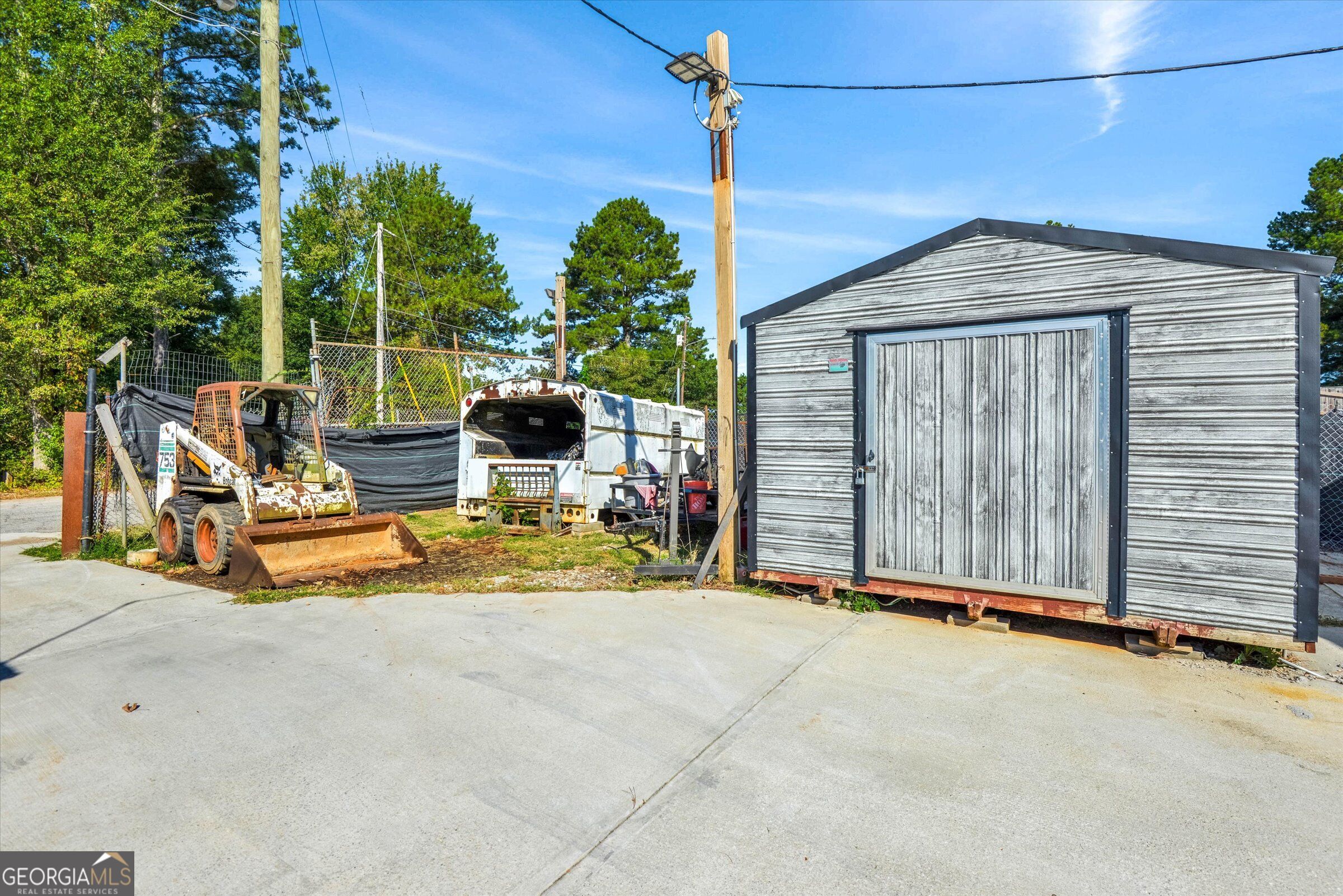 1550 Fairlake Drive Property Photo 4