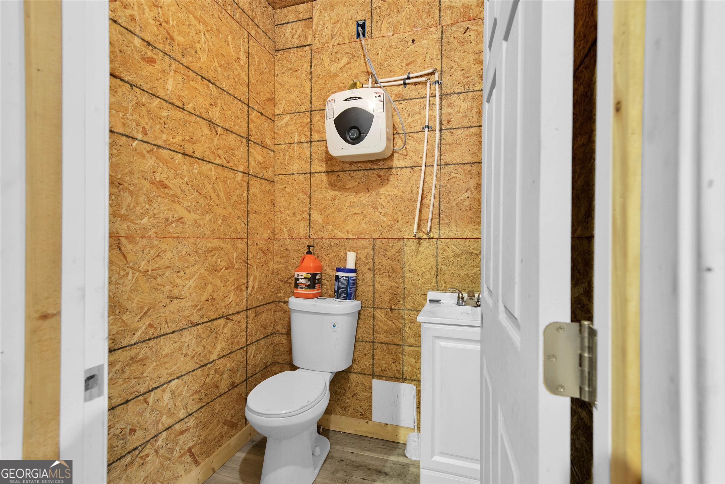 1550 Fairlake Drive Property Photo 22