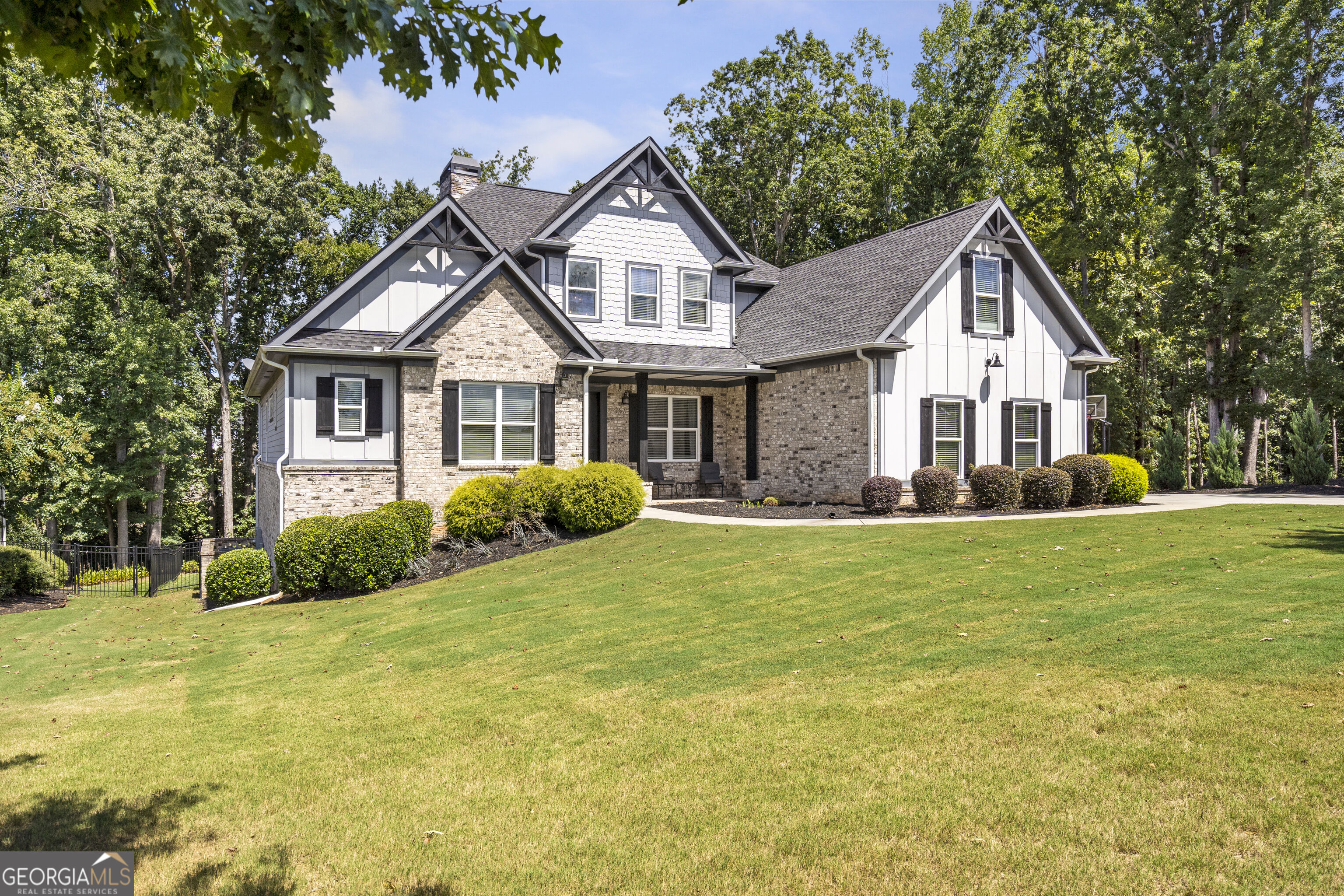 2126 Saddle Creek Drive Property Photo 10